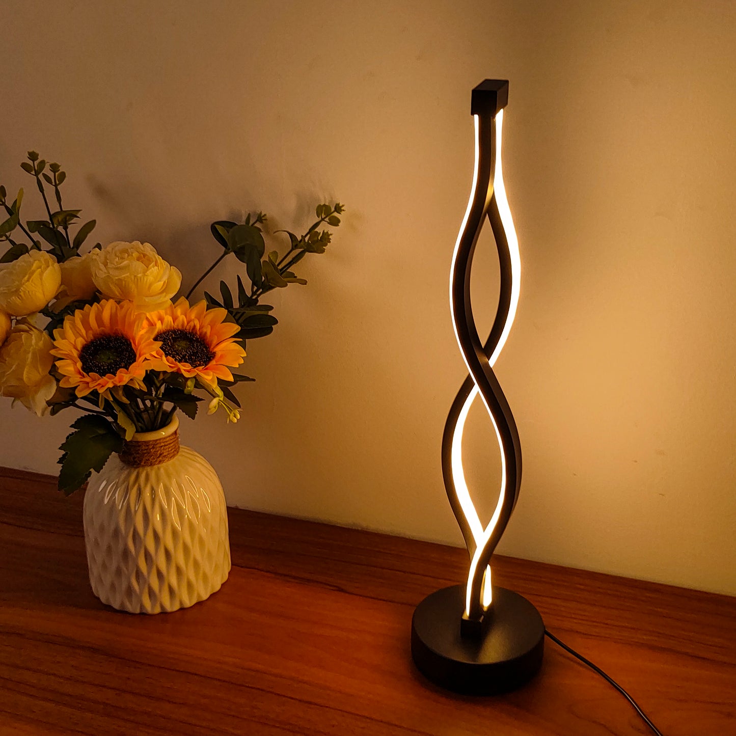 1Pcs Nordic Lamp Bedroom Bedside Lamp Minimalist Creative Personality Artistic atmosphere Lamp